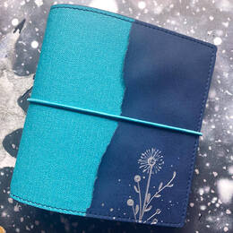 Elizabeth Craft Designs Traveler's Notebook - Square XL Ice Blue TN12